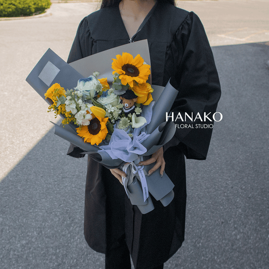 Graduation Sunflower Bouquet C-Yellow and Blue