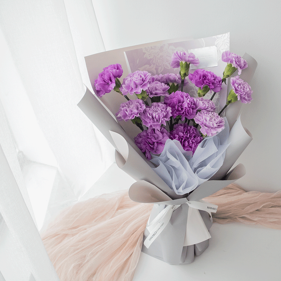 Mother's Day Classic Purple Carnation Bouquet