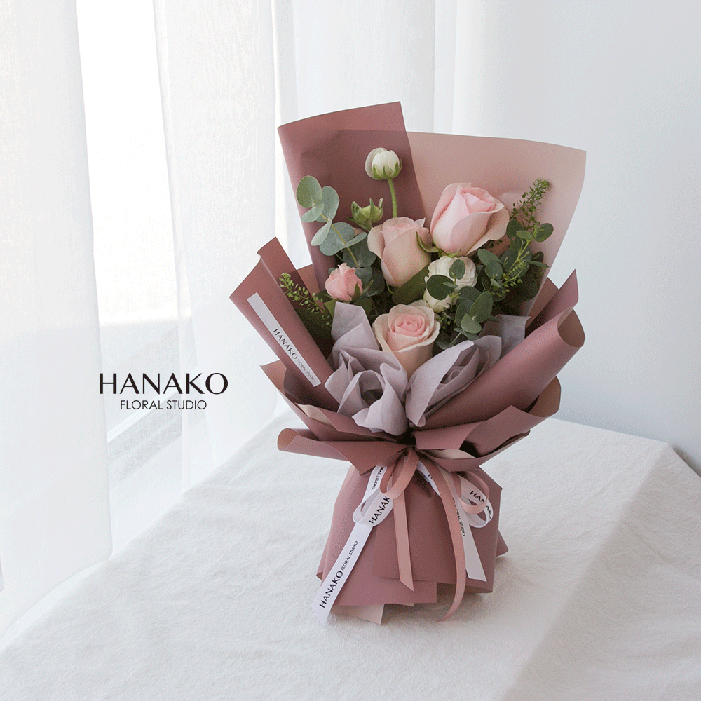 Mini Roses Boquet Mini Rose Bouquet – Hanako Floral Studio