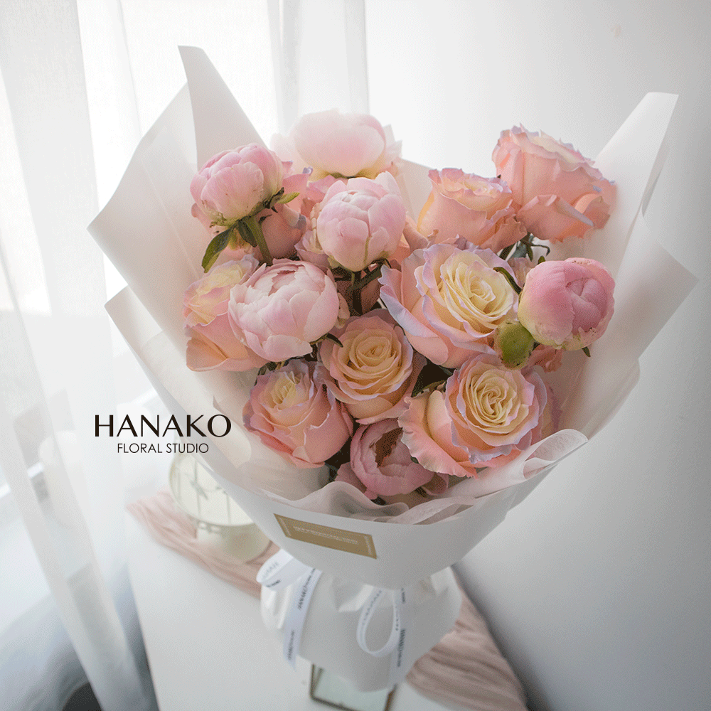 Aurora Peony Bloom Bouquet