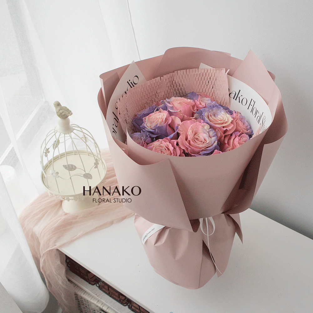 Classic Sweet Love Rose Round Bouquet(Pre-order, 5 Days in Advance)