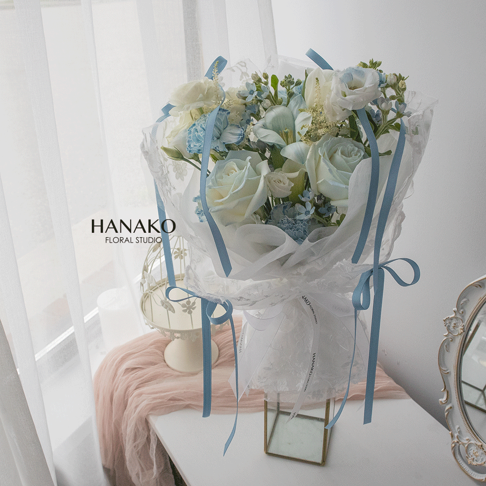 Dreamy Lace Bouquet(Pre-order 3 days in advance)