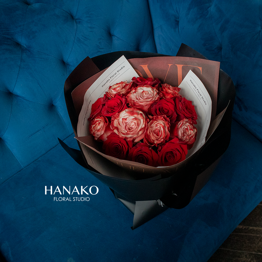 520 Classic Dusty Red Rose Round Bouquet