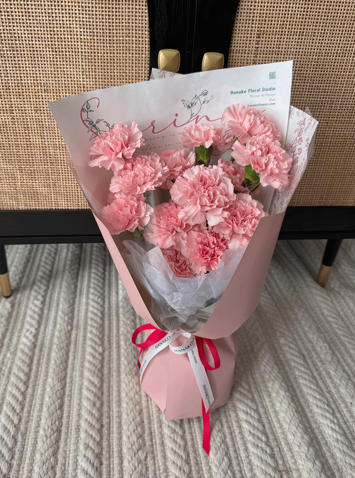 Mother's Day Color Études Carnation Bouquet- Soft Pink
