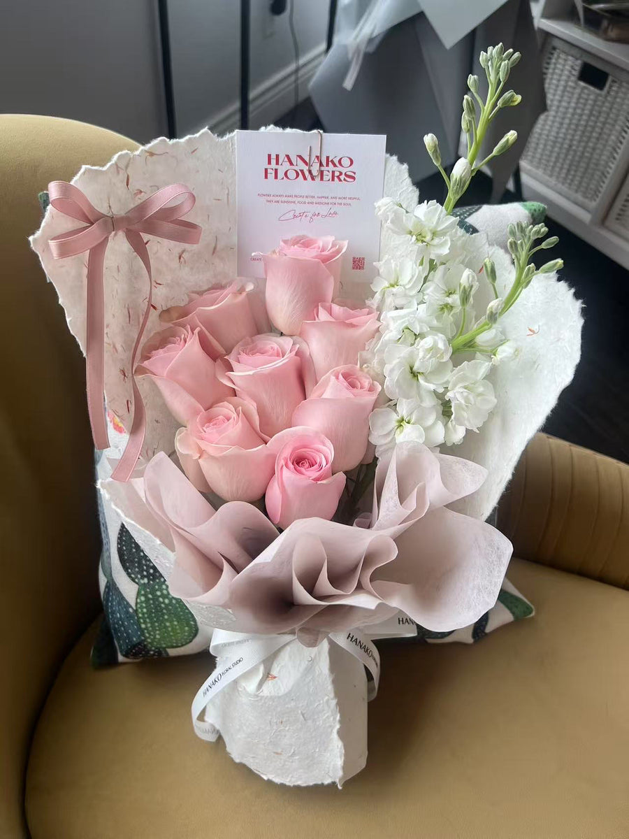Paper Mono Rose Bouquet