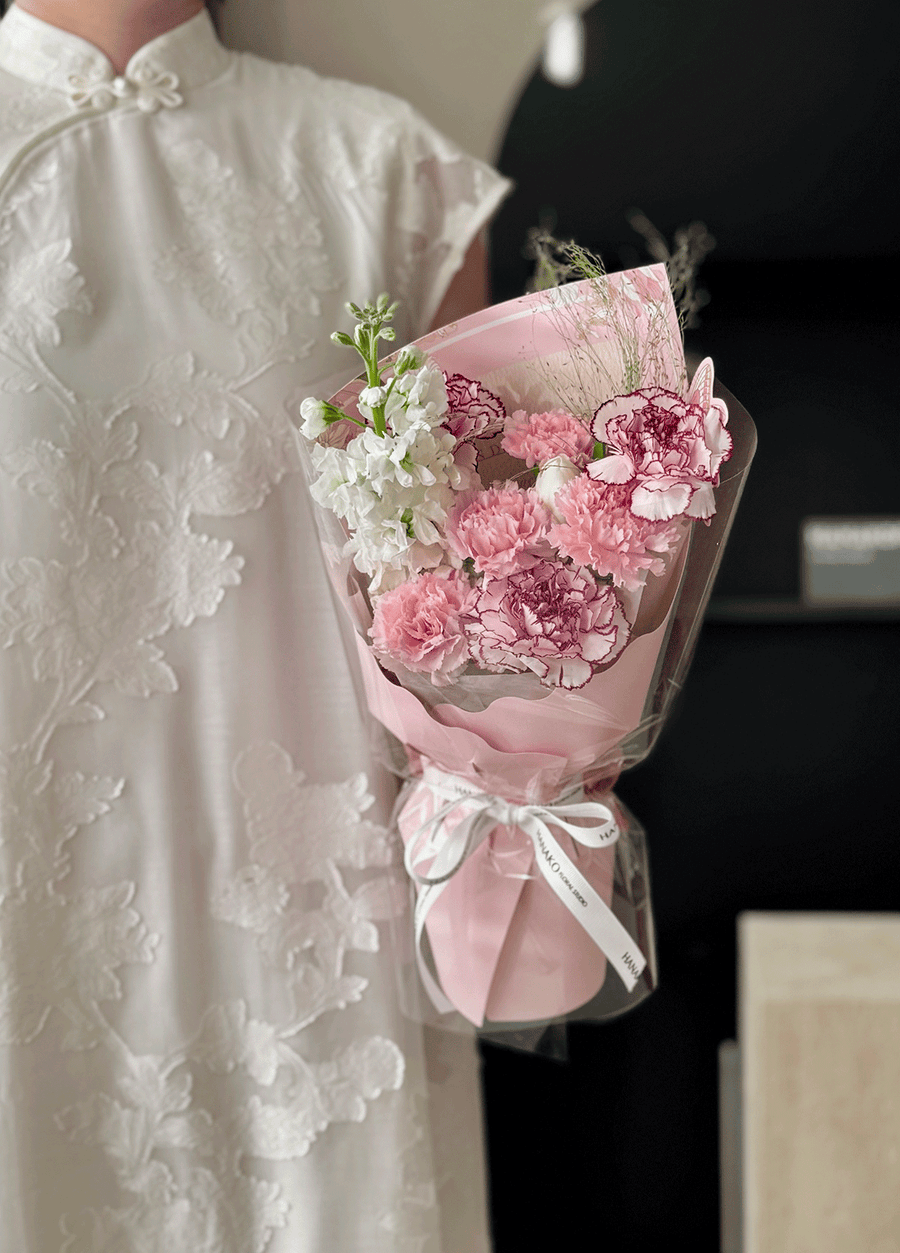 Mother's Day Daily Bloom Small Bouquet-Soft Pink