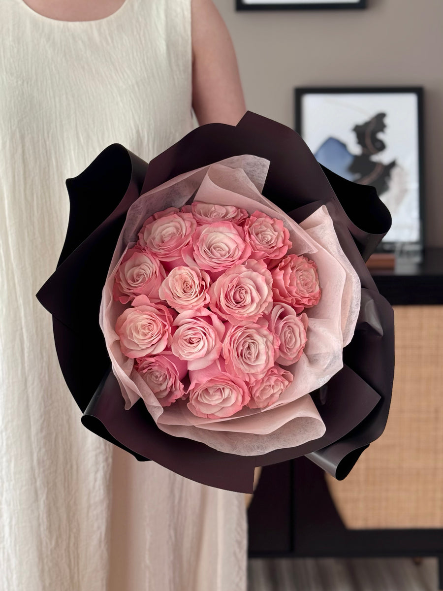 Classic Sweet Flamingo Rose Round Bouquet(Pre-order, 5 Days in Advance)