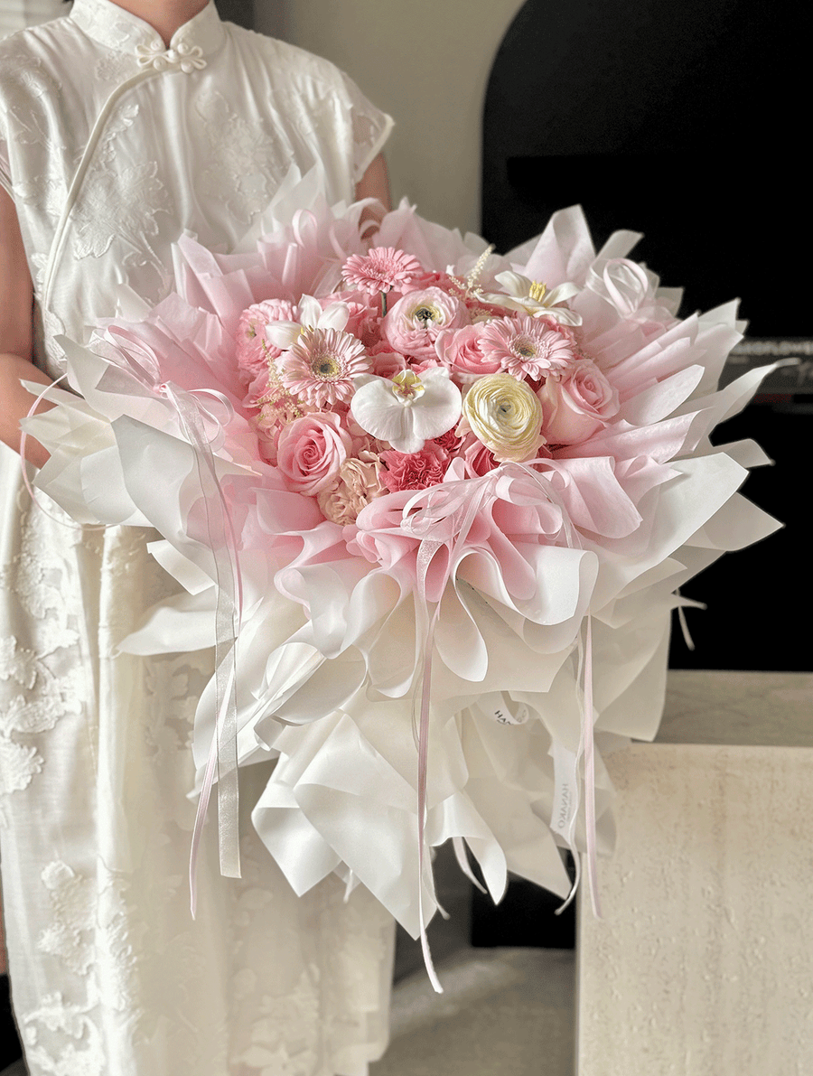 Mother's Day Ballet Bloom Bouquet – Blush Pink
