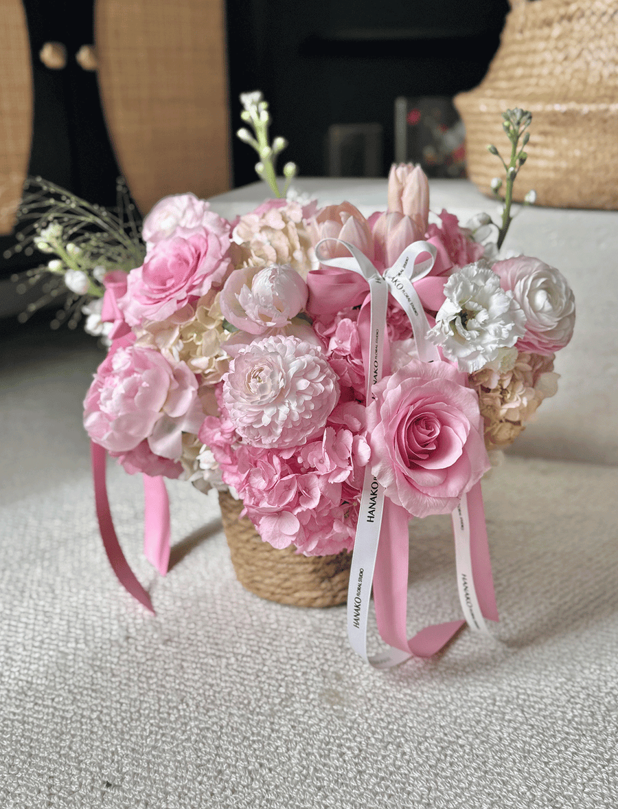 Mother’s Day Luxe Bloom Basket – Blush Garden