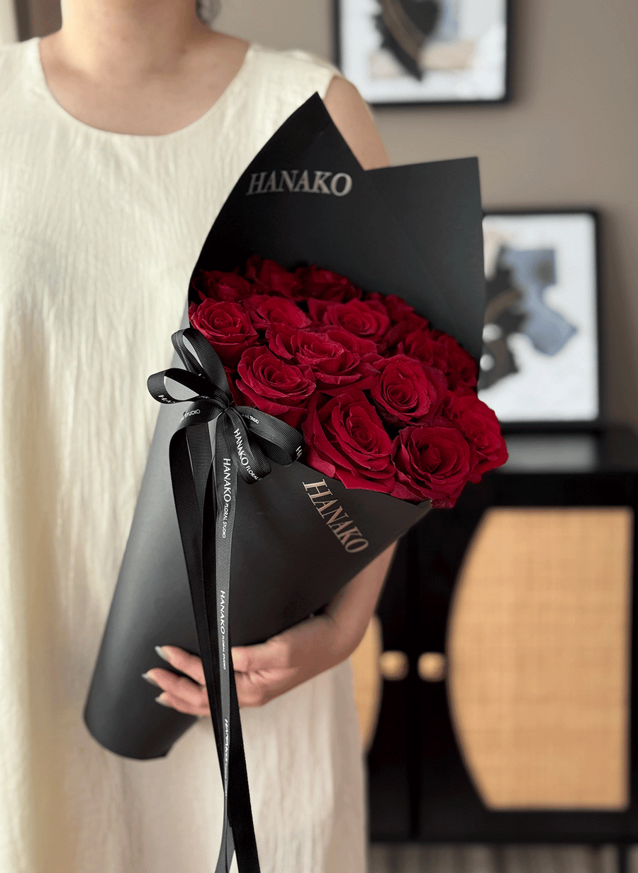Cone Shape Red Roses Rose Cone Series - Red – Hanako Floral Studio