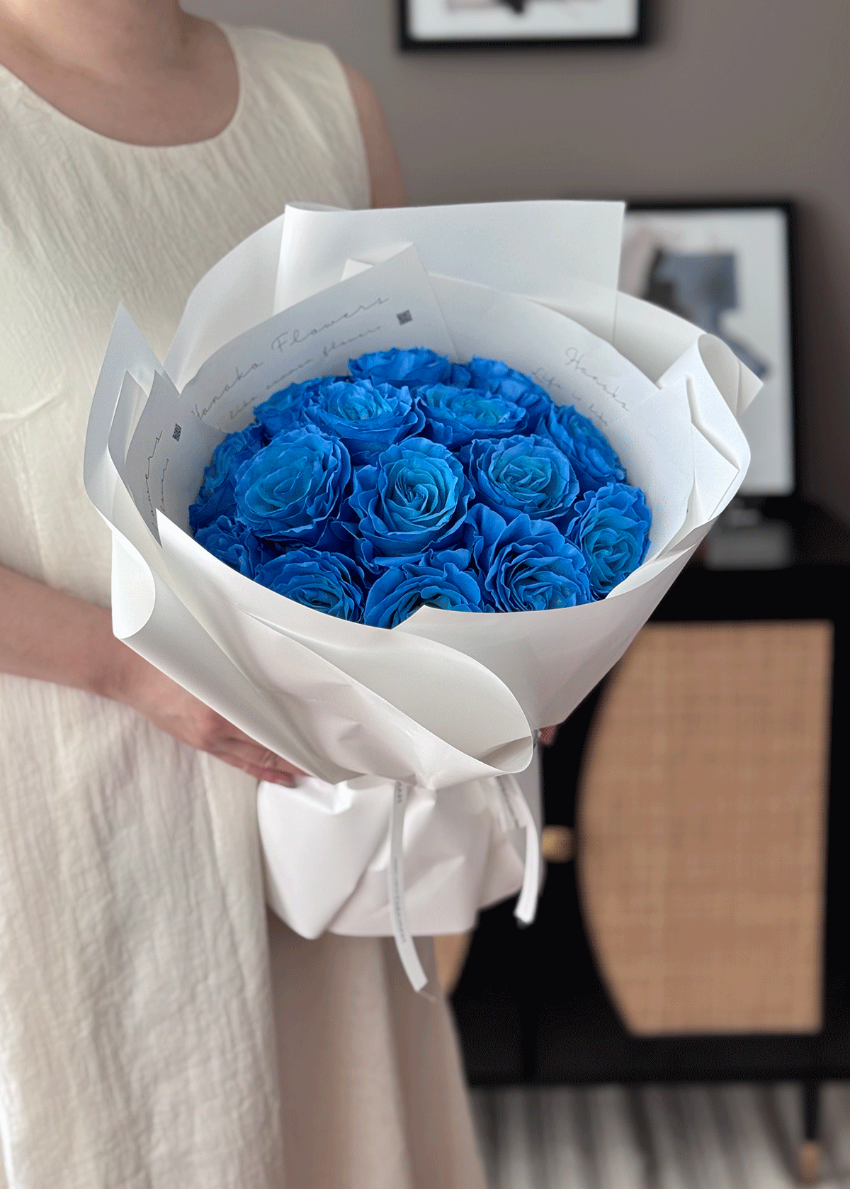Qixi Classic Ice Queen Blue Round Bouquet
