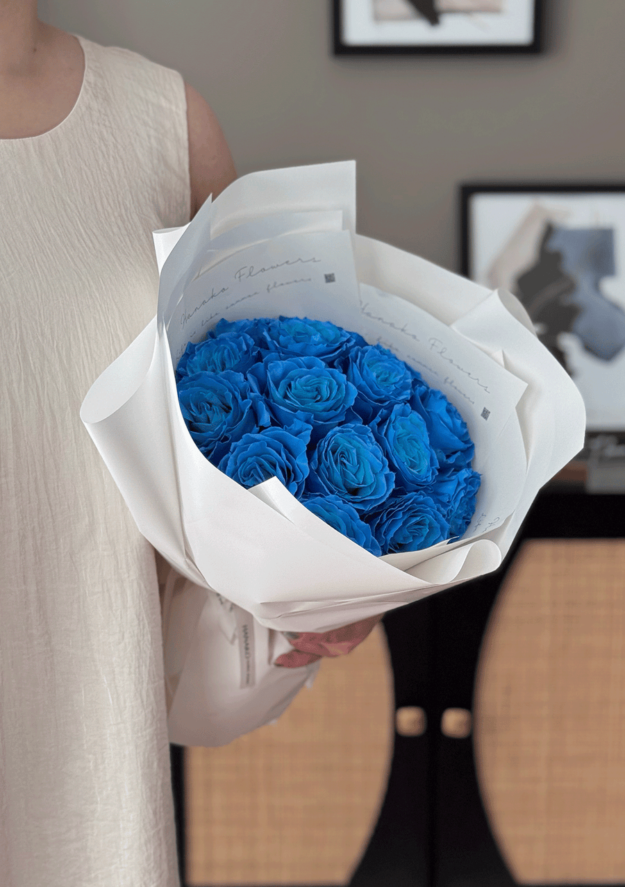 Qixi Classic Ice Queen Blue Round Bouquet