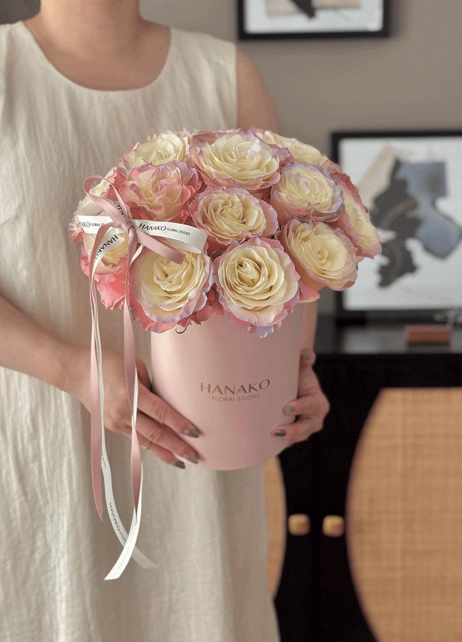 Qixi Classic Rose Bloom Box - Aurora Pink