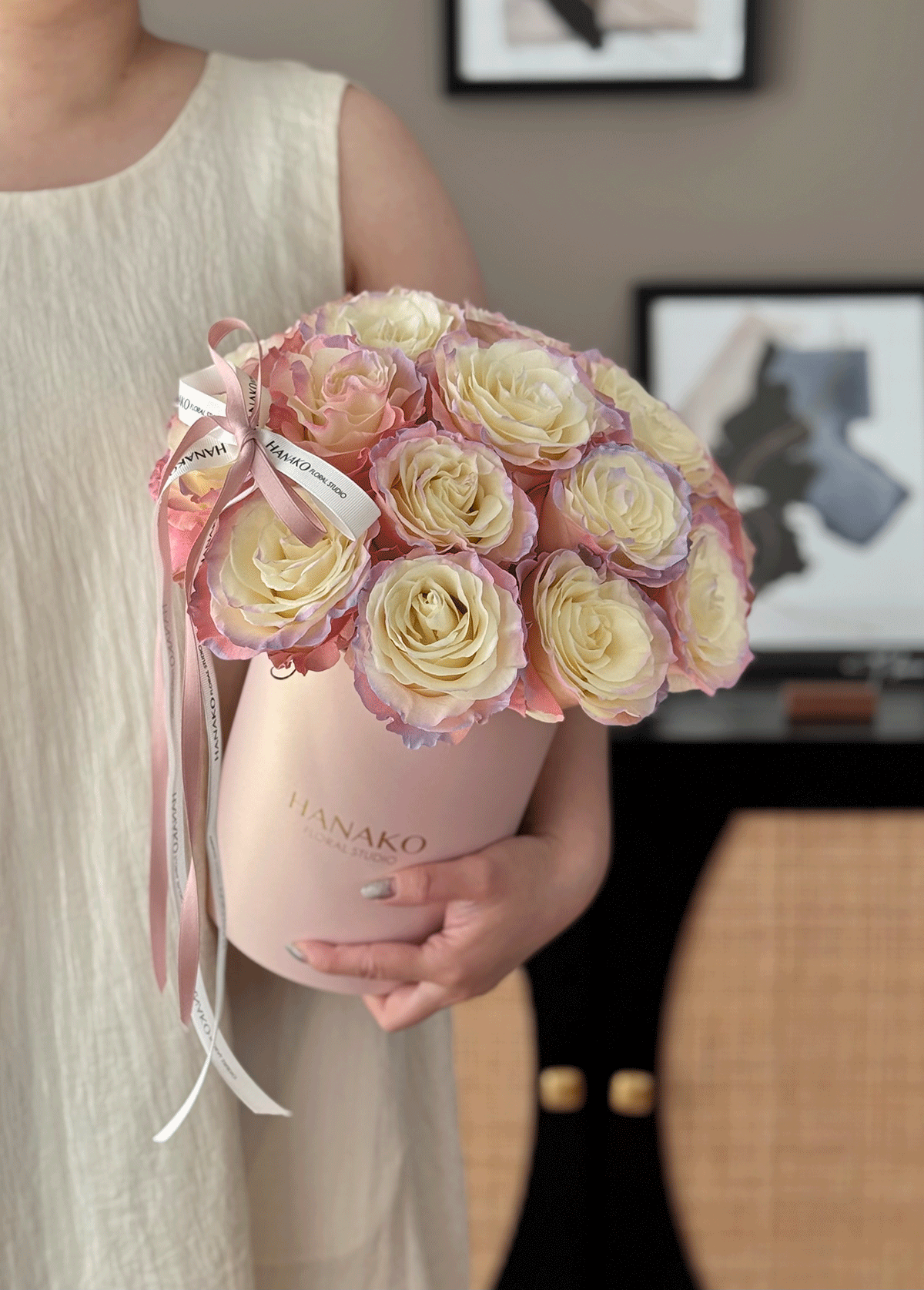 Qixi Classic Rose Bloom Box - Aurora Pink