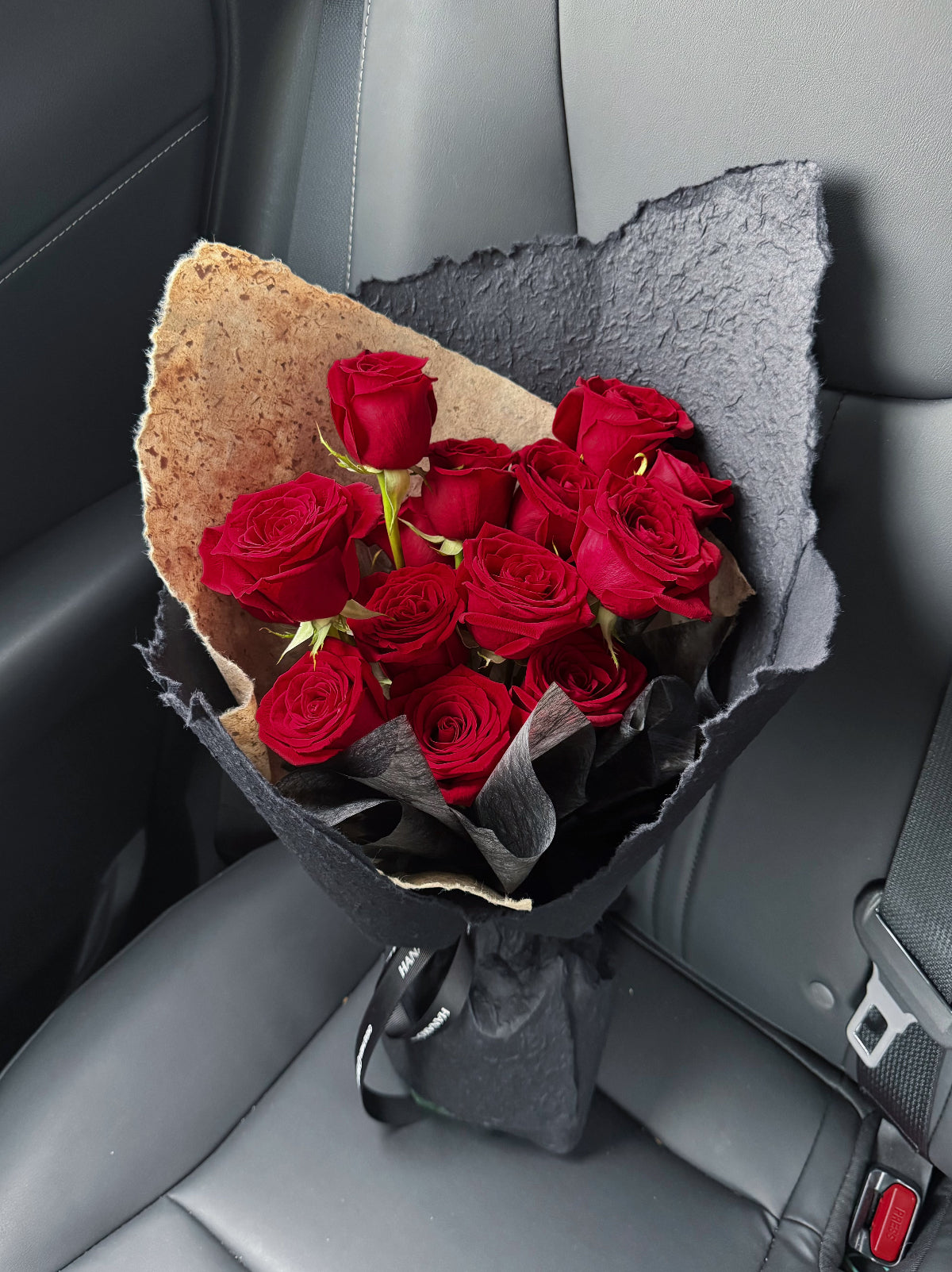 Qixi Paper Mono Rose Bouquet – Classic Red