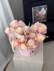 Vday Fluffy Bunny Ear Rose Hug Bucket-Aurora Boreal(Pre-order, 3 Days in Advance)