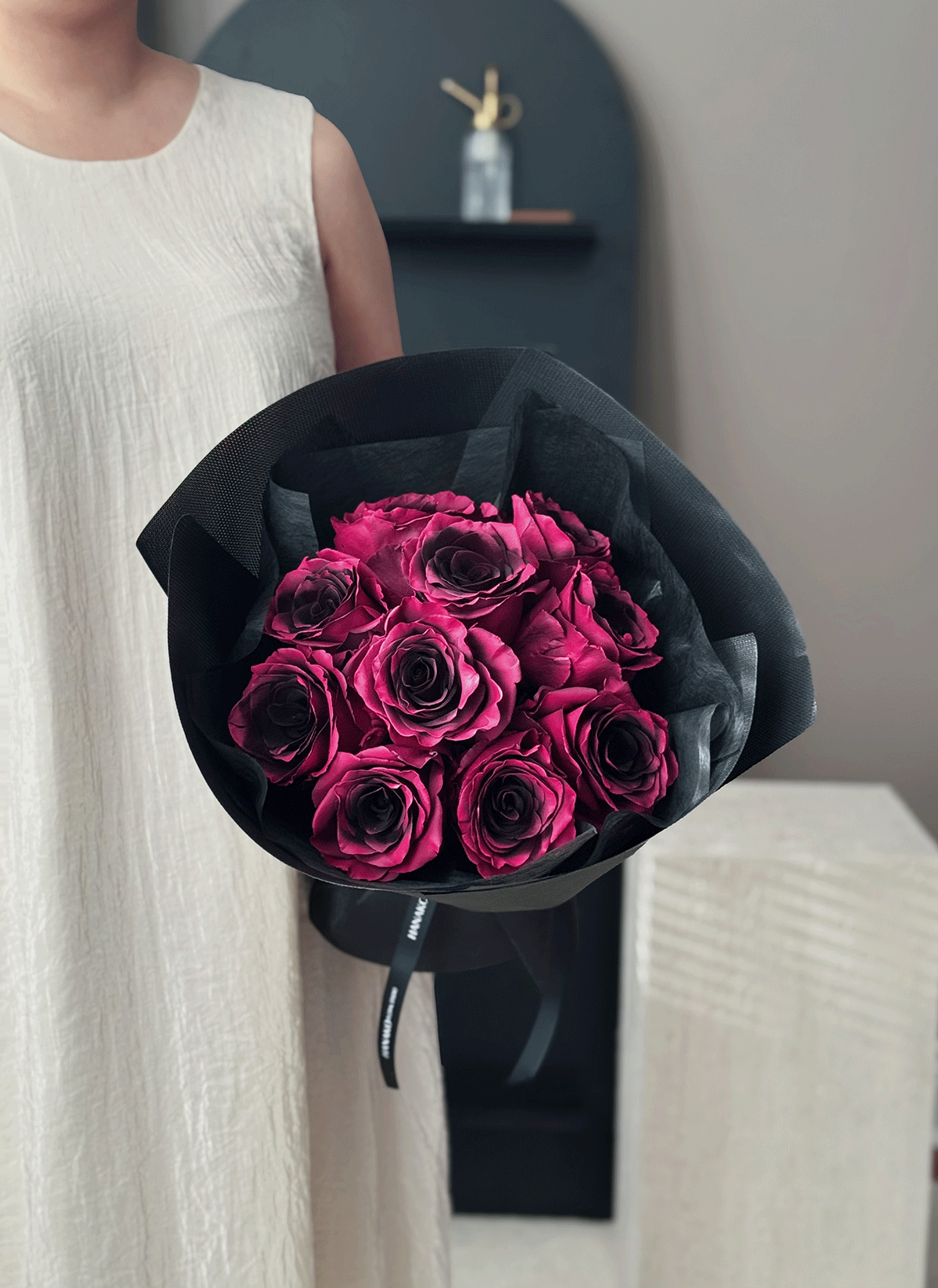 Vday Classic Round Rose Bouquet-Amethyst Noir