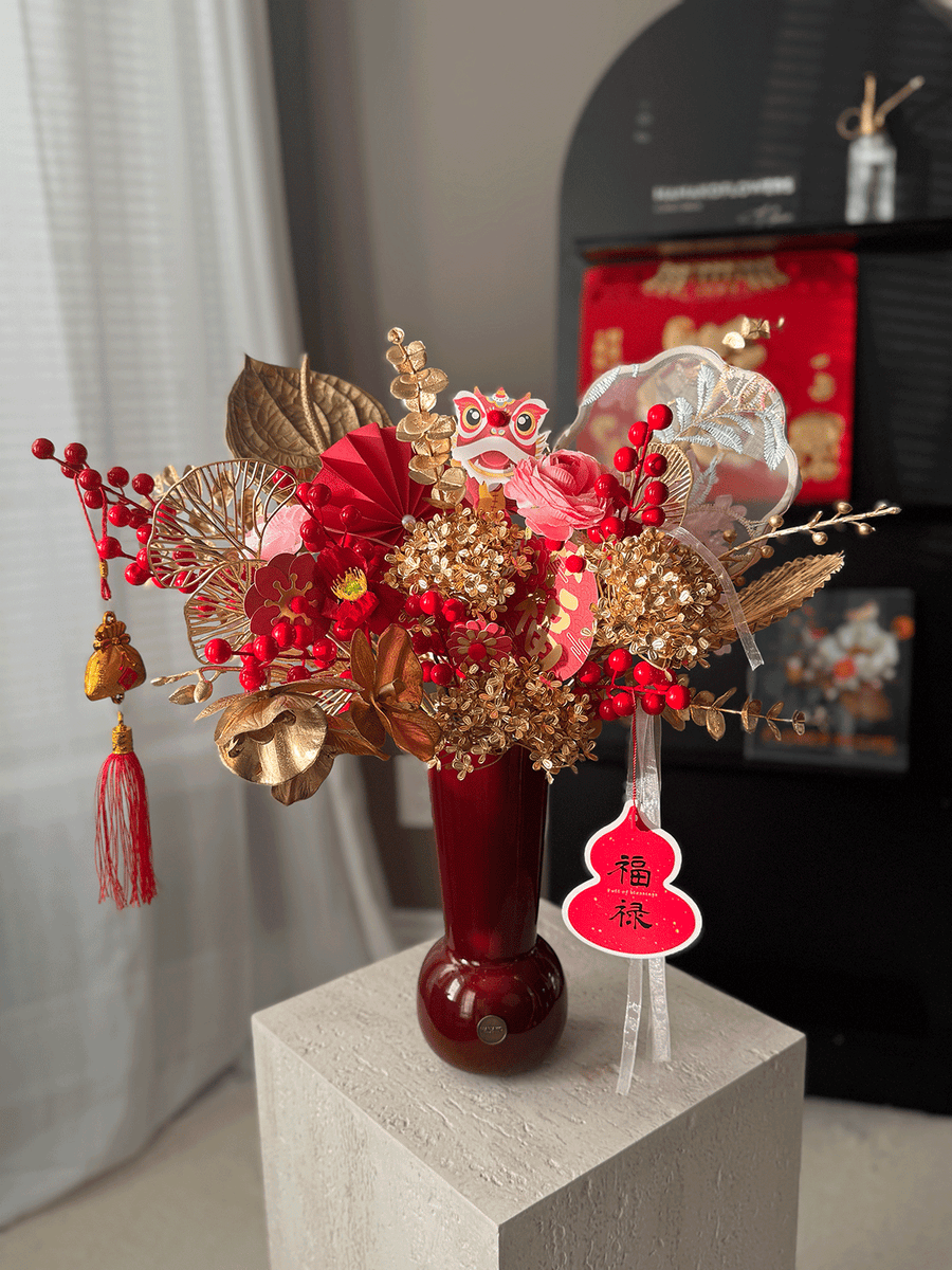 Elegant New Year Arrangement