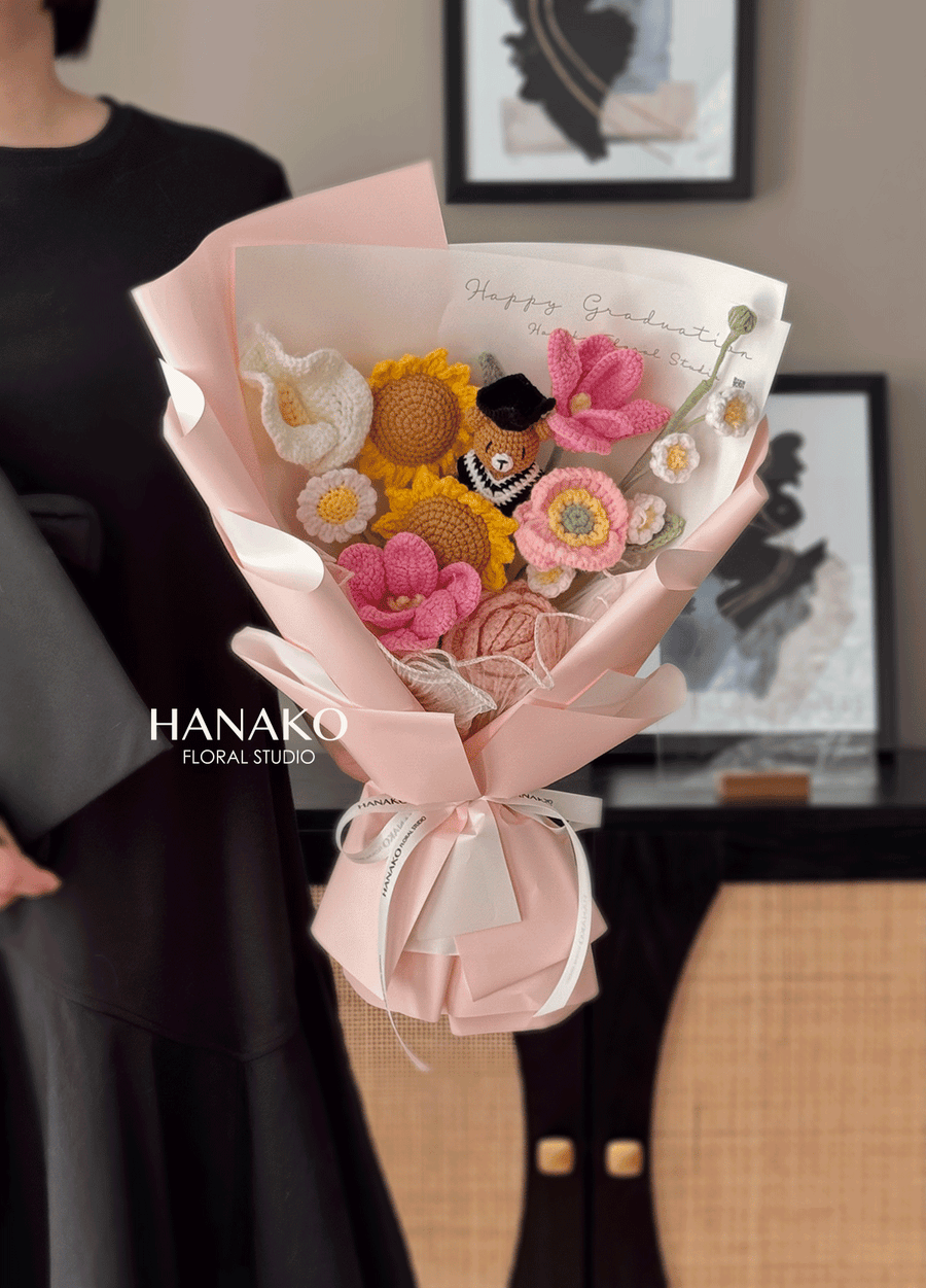 Grad Bloom Crochet Bouquet - Large Size