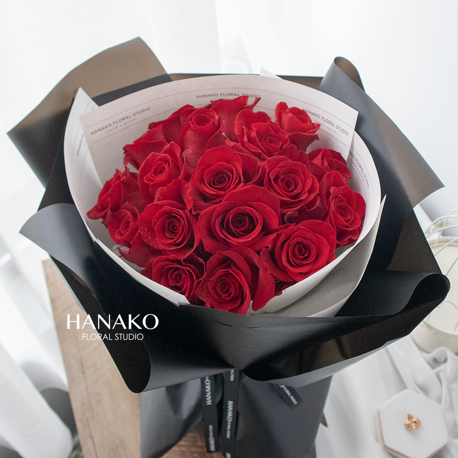 Classic Red Rose Round Bouquet – Hanako Floral Studio