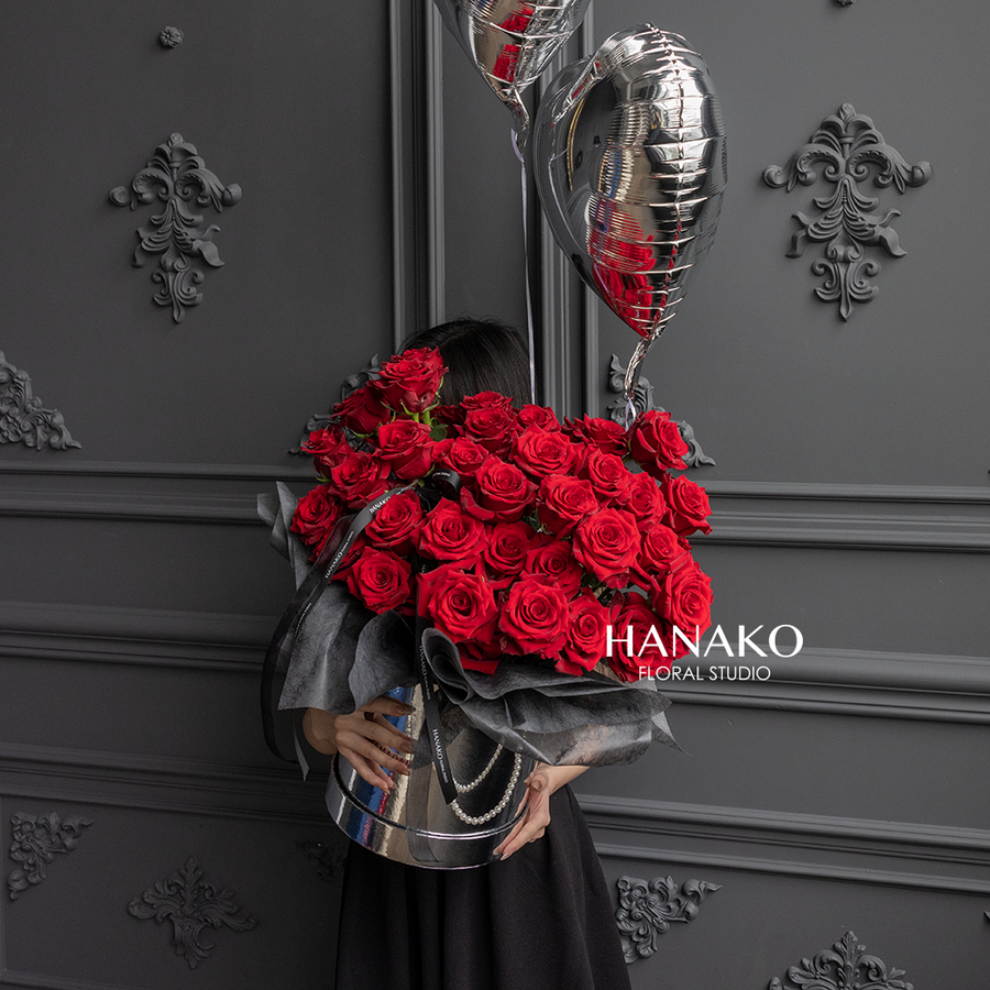 Red Rose Hug Box with Balloon